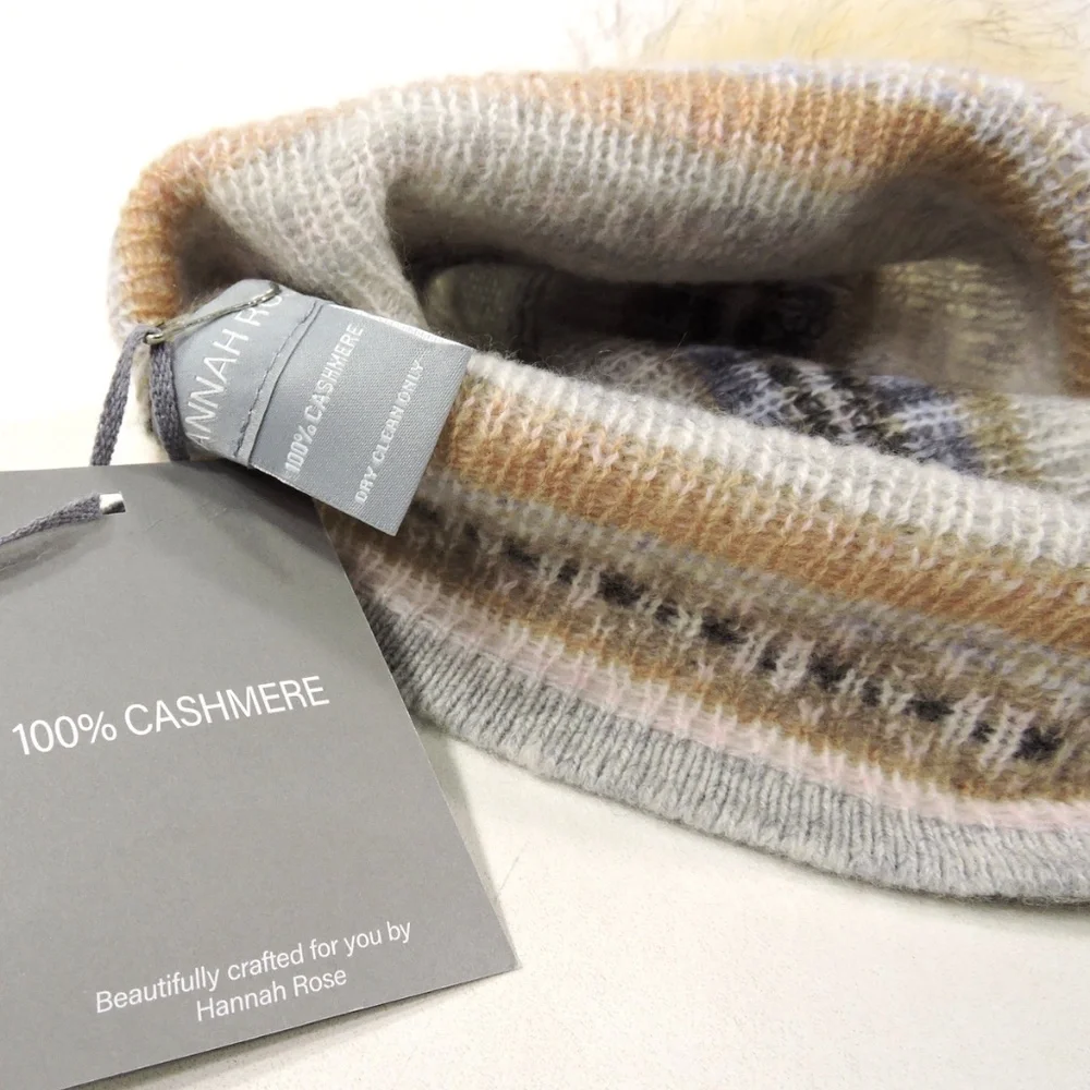 HANNAH ROSE ⚜ WOMEN'S GREY CASHMERE WINTER KNIT POMPOM HAT - Picture 3 of 3